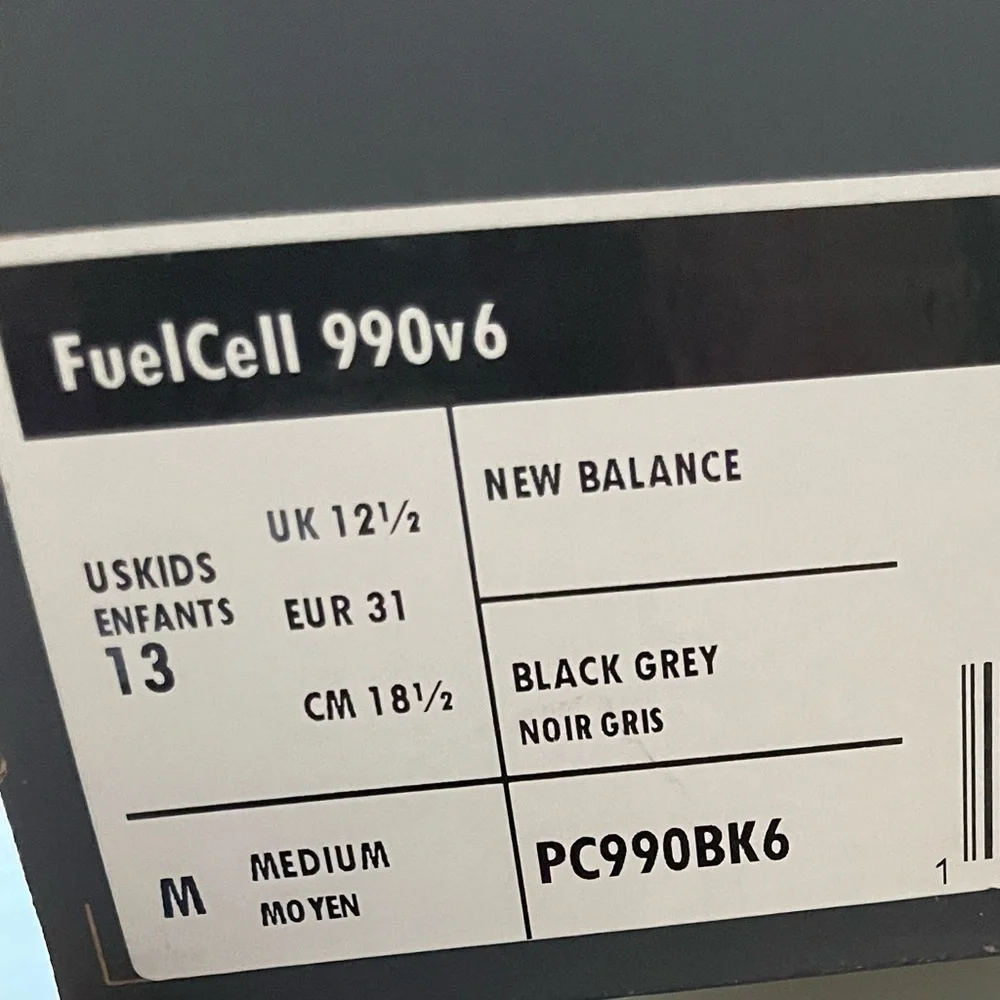 New Balance 990v6 Black and Grey Shoes - Picture 3 of 8